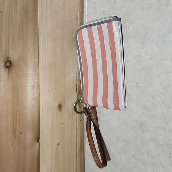 Fossil Wristlet card holder waller - Picture 4 of 7